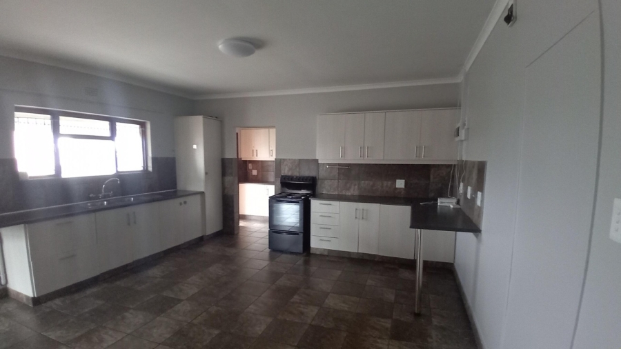7 Bedroom Property for Sale in Saldanha Western Cape